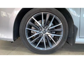 Toyota Camry Luxury, снимка 16