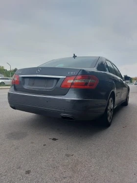 Mercedes-Benz E 220  CDI BlueEFFICIENCY, снимка 10