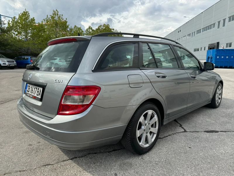 Mercedes-Benz C 220 CDI, снимка 4 - Автомобили и джипове - 47549119