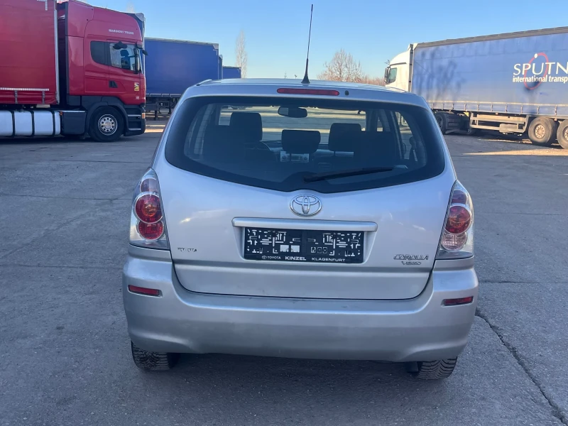 Toyota Corolla verso 2.0D4D 116KC, снимка 3 - Автомобили и джипове - 48410015