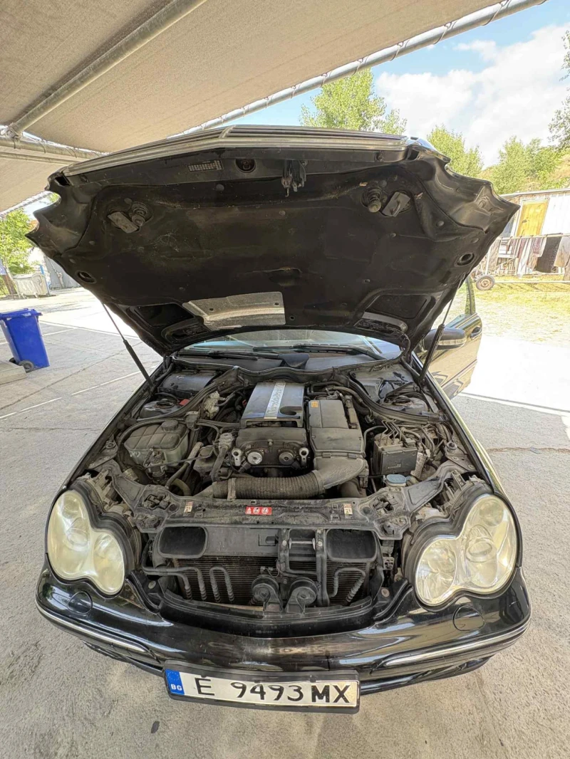 Mercedes-Benz C 180, снимка 8 - Автомобили и джипове - 52863214