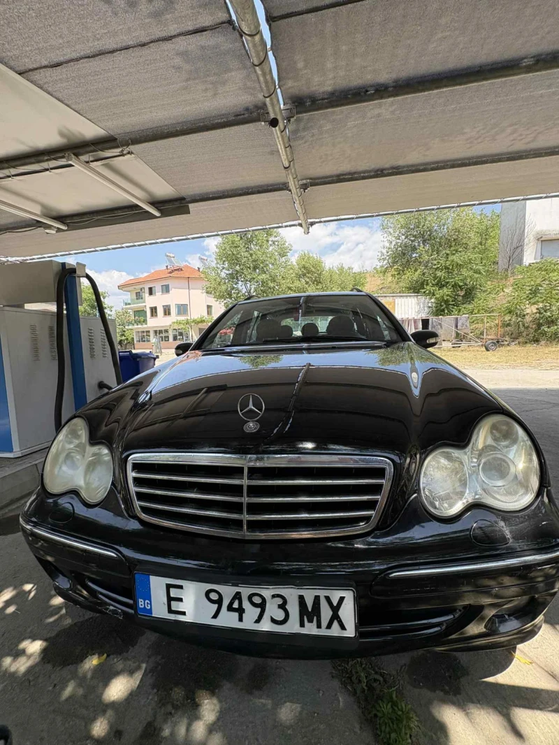 Mercedes-Benz C 180, снимка 3 - Автомобили и джипове - 52863214