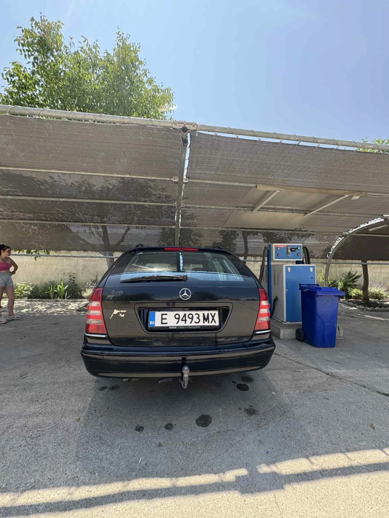 Mercedes-Benz C 180, снимка 5 - Автомобили и джипове - 52863214