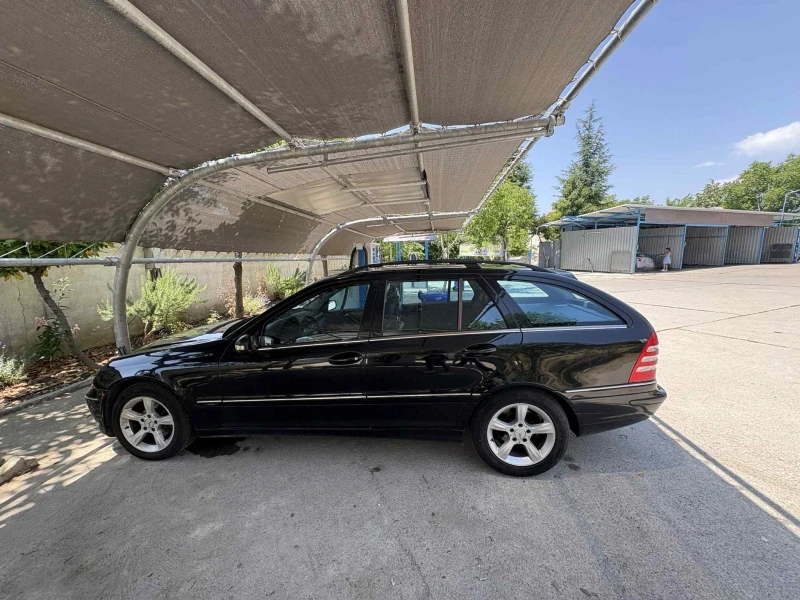 Mercedes-Benz C 180, снимка 4 - Автомобили и джипове - 52863214