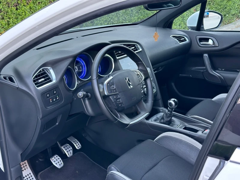 Citroen DS4 FULL, снимка 13 - Автомобили и джипове - 52478119