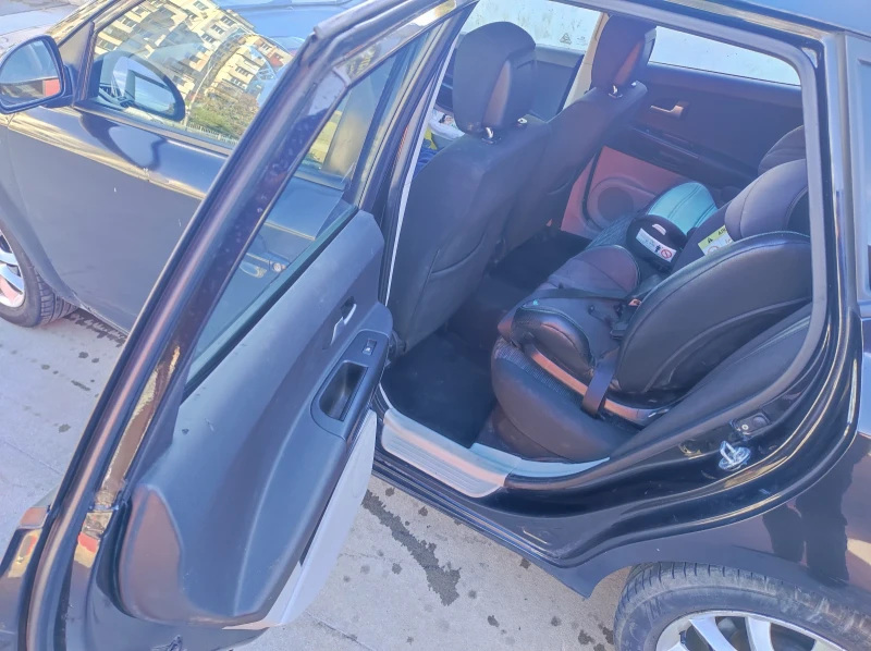 Kia Ceed 1.6, снимка 11 - Автомобили и джипове - 53250406