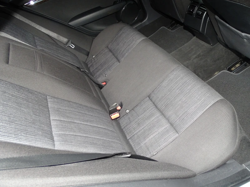 Mercedes-Benz C 220 2.2CDI_ELEGANCE_* AUTOMAT_Голямата Навигация_* , снимка 13 - Автомобили и джипове - 53342872