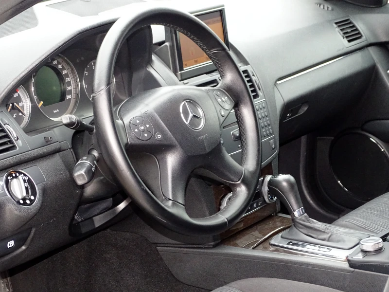 Mercedes-Benz C 220 2.2CDI_ELEGANCE_* AUTOMAT_Голямата Навигация_* , снимка 10 - Автомобили и джипове - 53342872