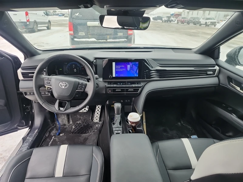 Toyota Camry SE HYBRID * Carfax* , снимка 10 - Автомобили и джипове - 53471637