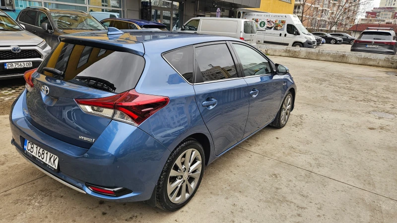 Toyota Auris, снимка 3 - Автомобили и джипове - 53593633