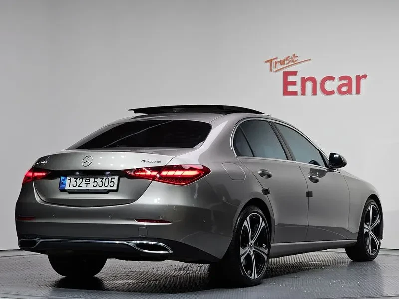 Mercedes-Benz C 300 4Matic Avantgarde, снимка 2 - Автомобили и джипове - 54892187