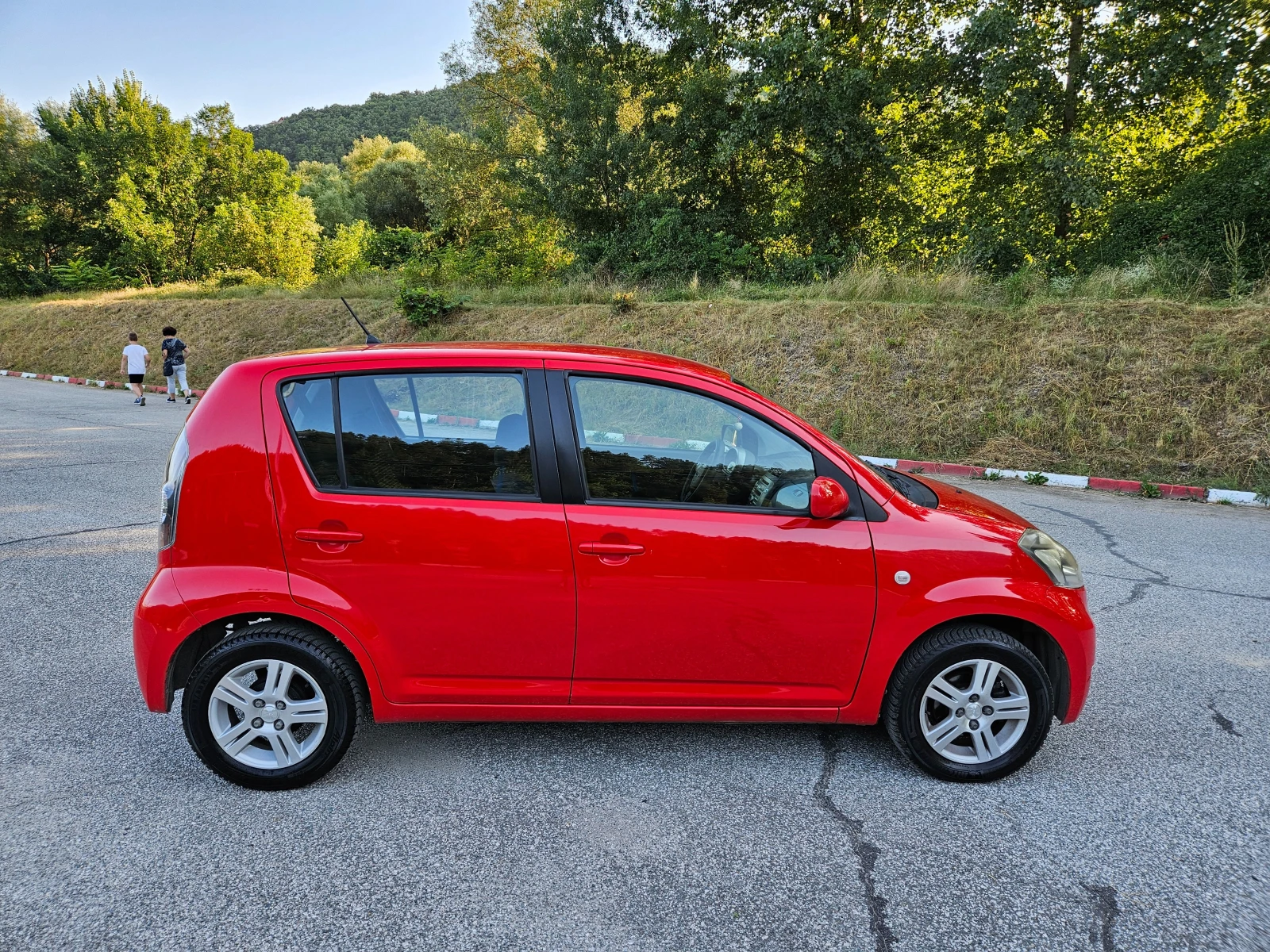 Daihatsu Sirion 1.0 Klima/ Unikat - изображение 7