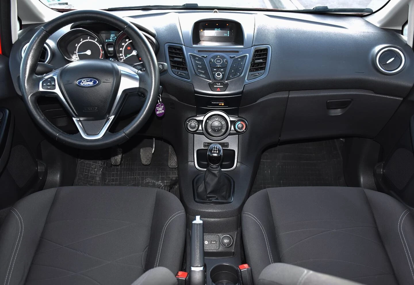 Ford Fiesta Бензин  - изображение 5