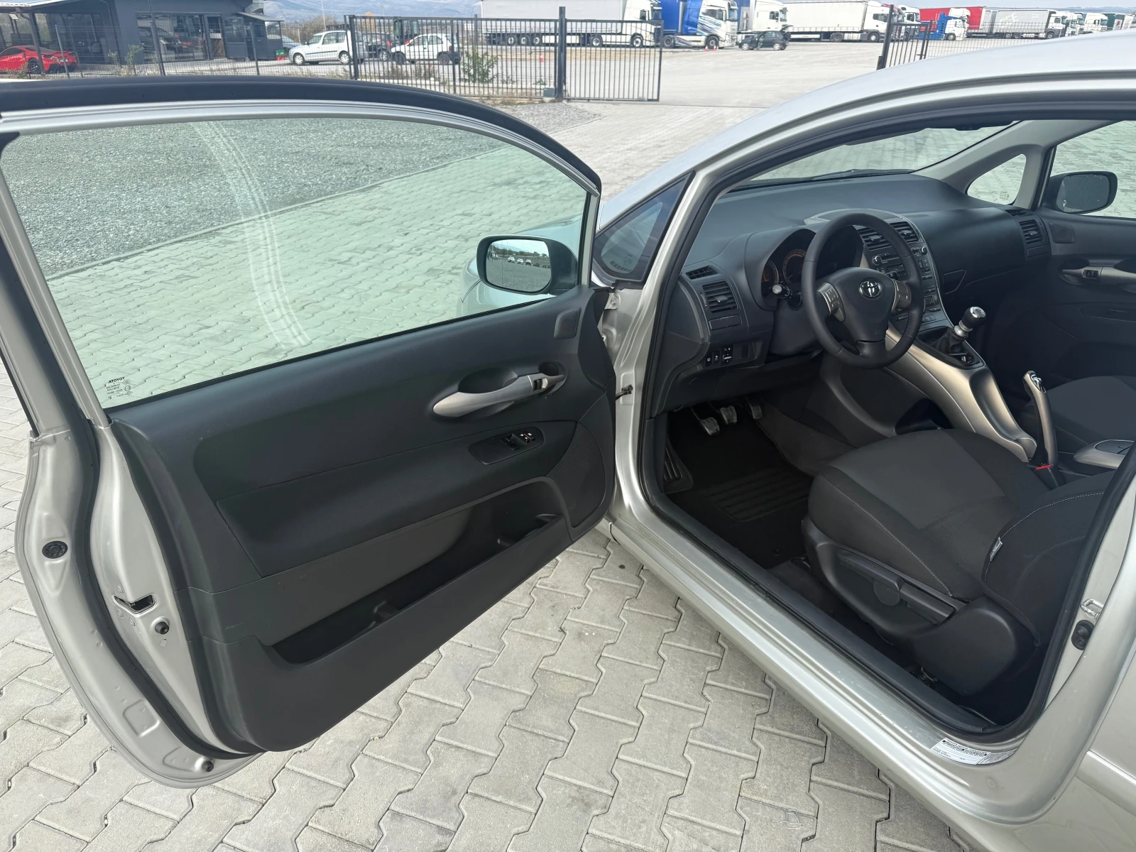 Toyota Auris 2.2 d cat 177 ks .   | Mobile.bg   10