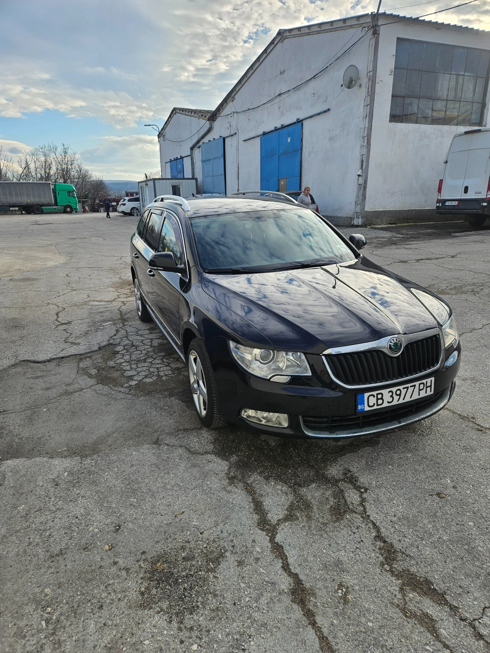 Skoda Superb  - изображение 2