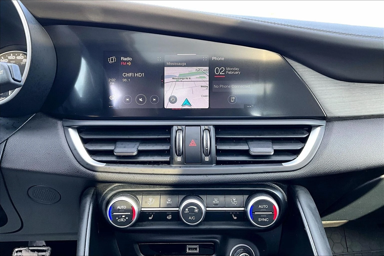 Alfa Romeo Giulia Ti AWD С РЕГИСТРАЦИЯ&АВТО КРЕДИТ - изображение 9