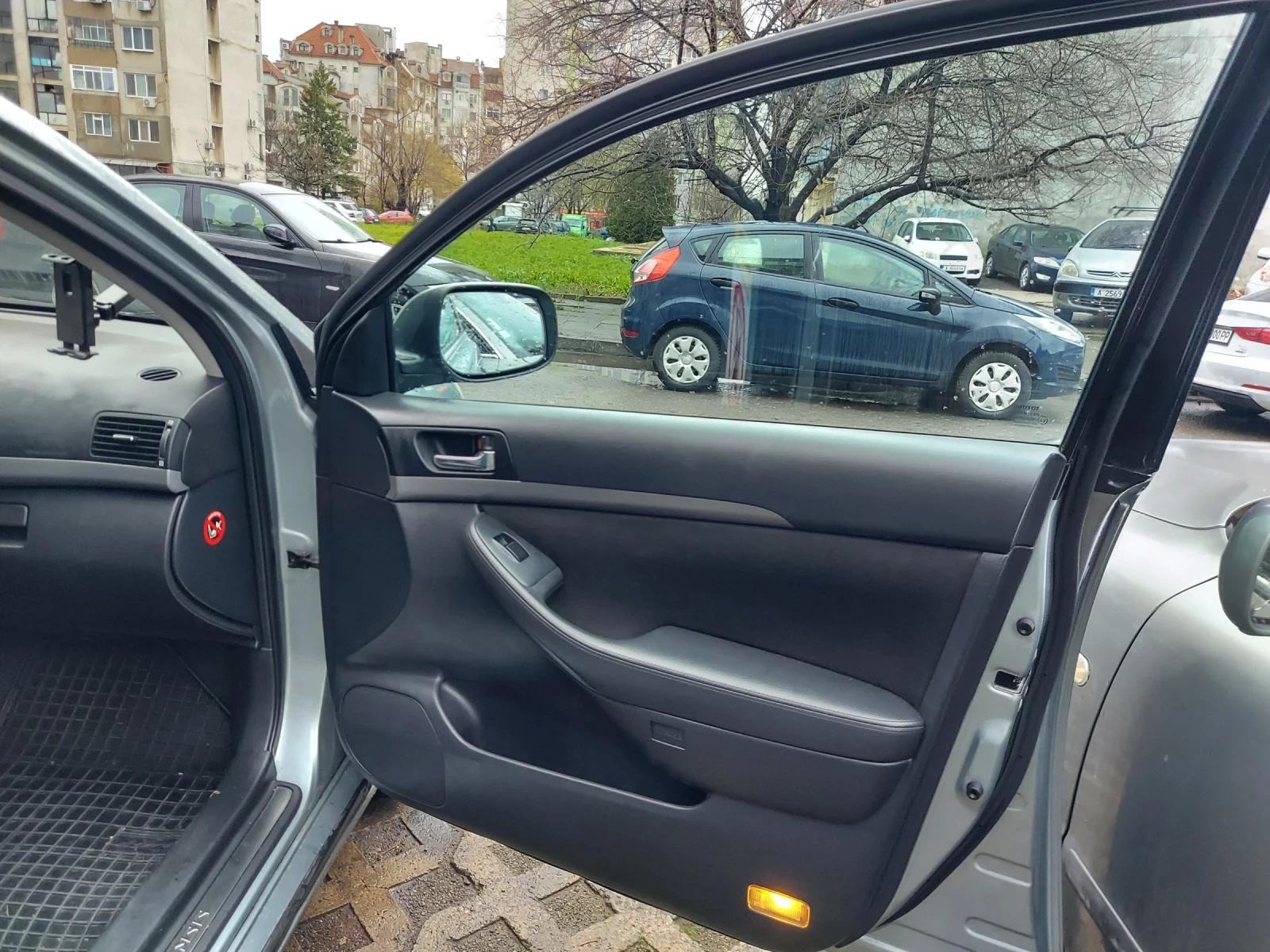 Toyota Avensis | Mobile.bg � ����������� 11