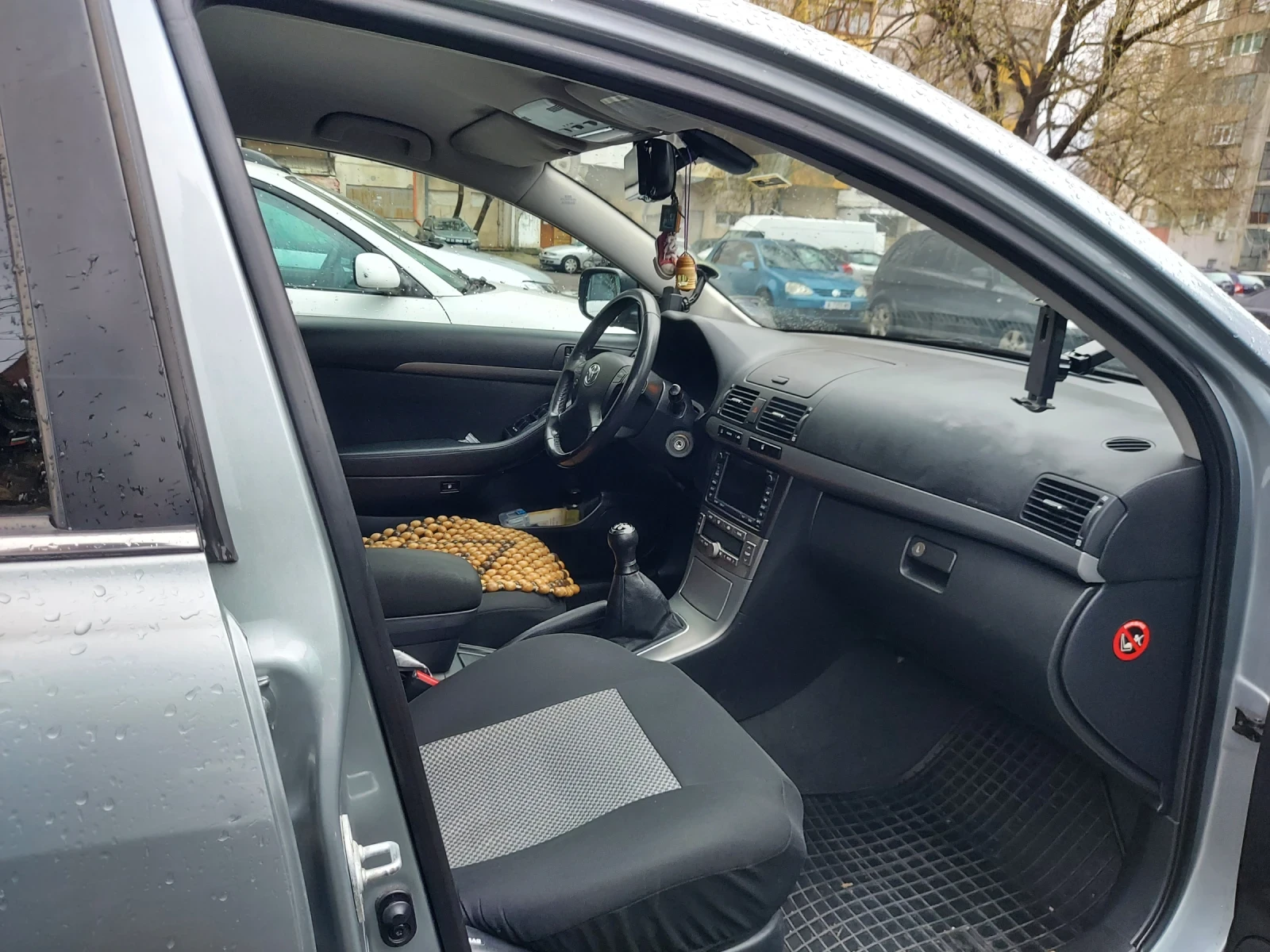 Toyota Avensis | Mobile.bg � ����������� 10