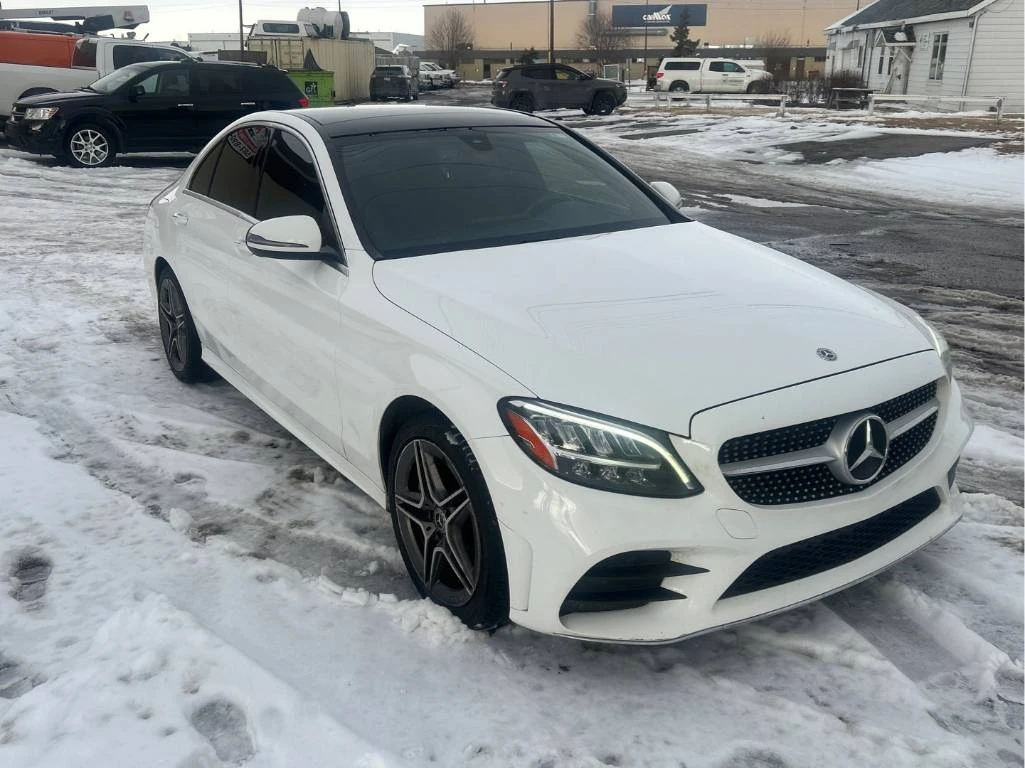 Mercedes-Benz C 300 CARFAX* ДИСТРОНИК * МЪРТВА ТОЧКА, снимка 2 - Автомобили и джипове - 53963497