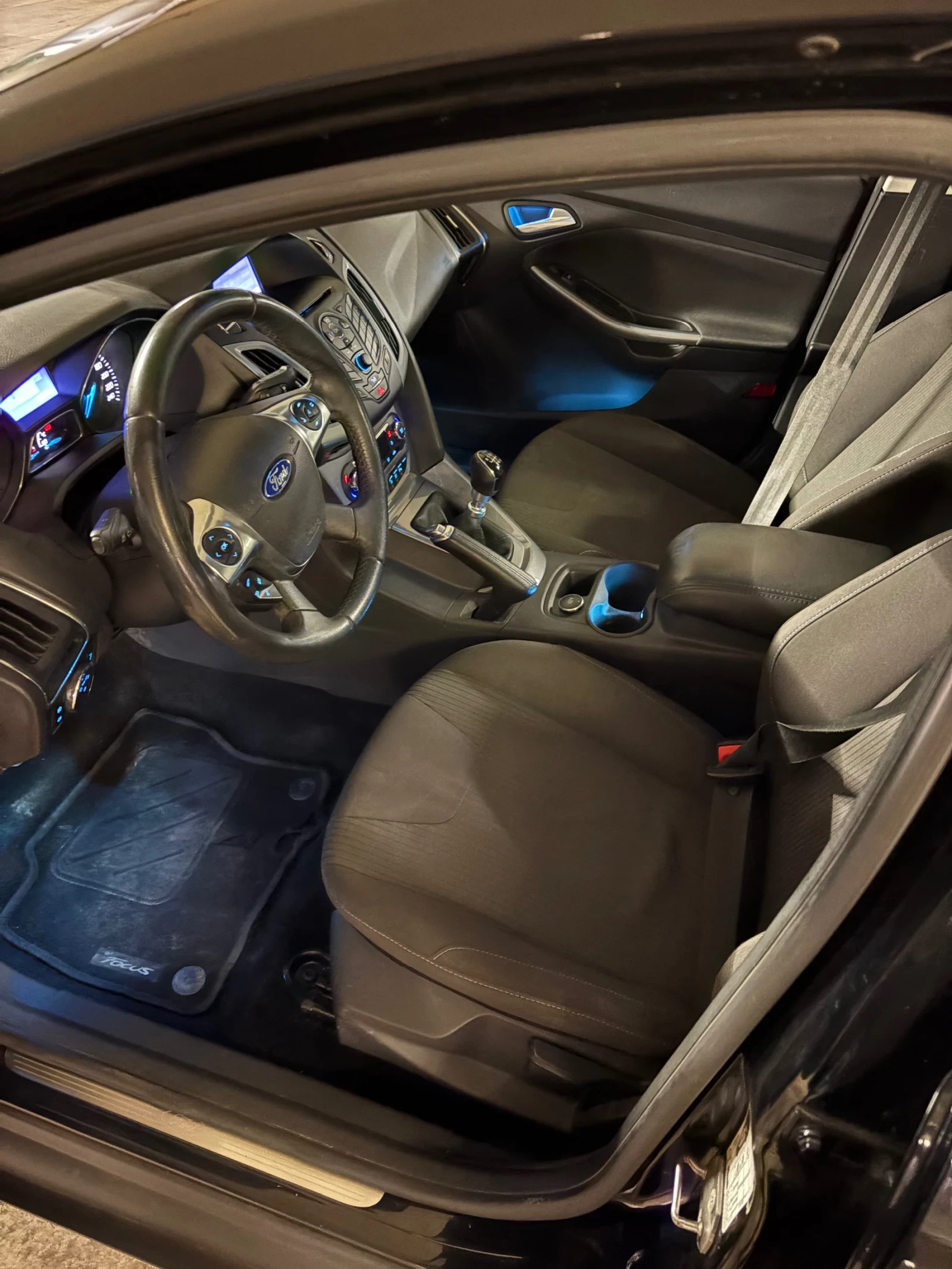 Ford Focus 1.6tdci, снимка 11 - Автомобили и джипове - 53974500