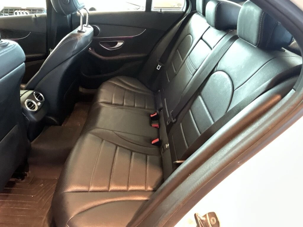 Mercedes-Benz C 300 * * CARFAX * * АВТО КРЕДИТ * * , снимка 14 - Автомобили и джипове - 54111759