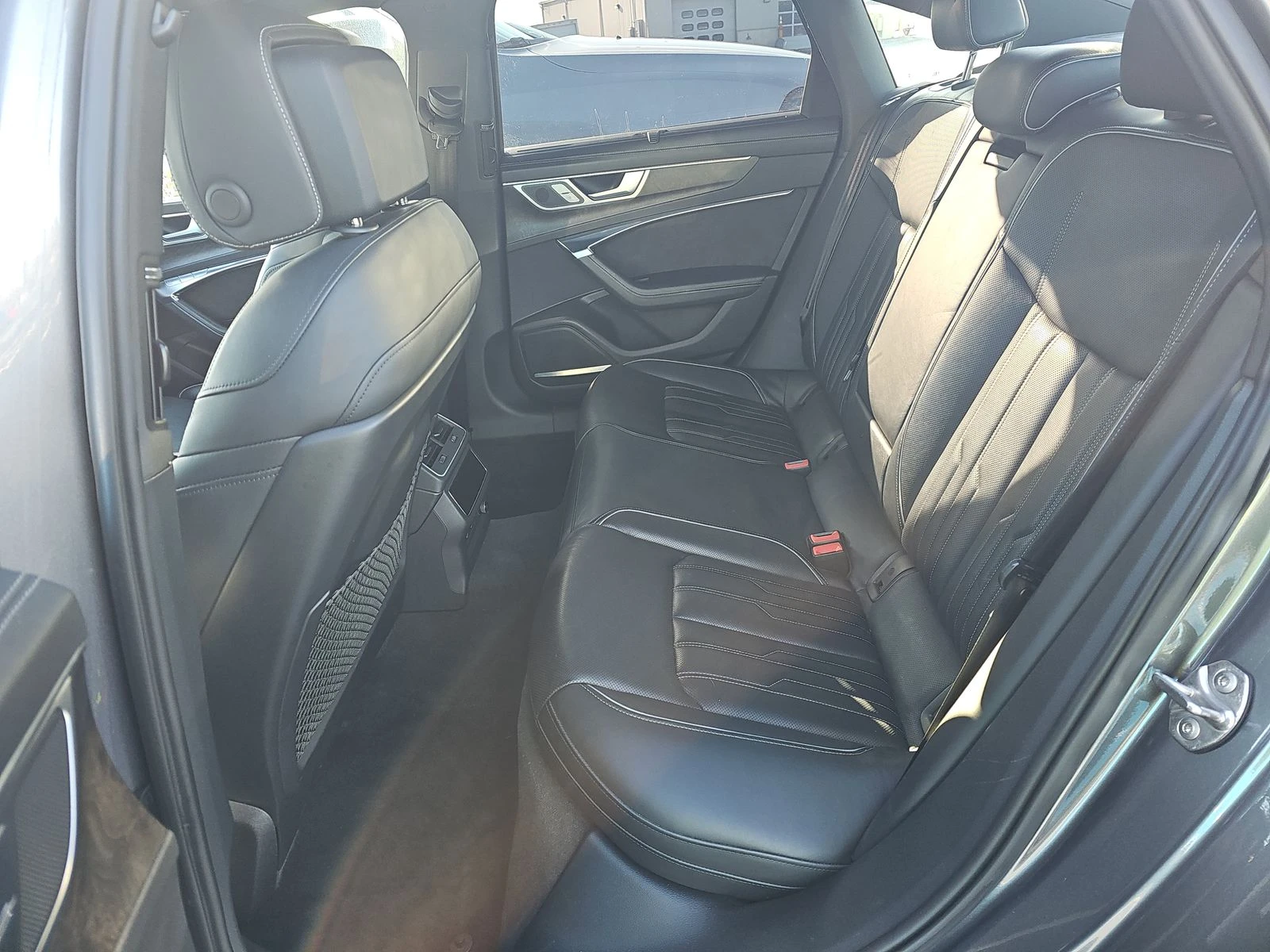 Audi A6 55TFSI* PRESTIGE* ДИГИТАЛНО* ТАБЛО* ДИСТРОНИК* , снимка 11 - Автомобили и джипове - 54294829