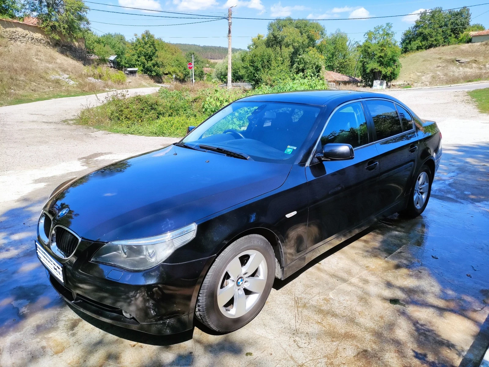 BMW 525