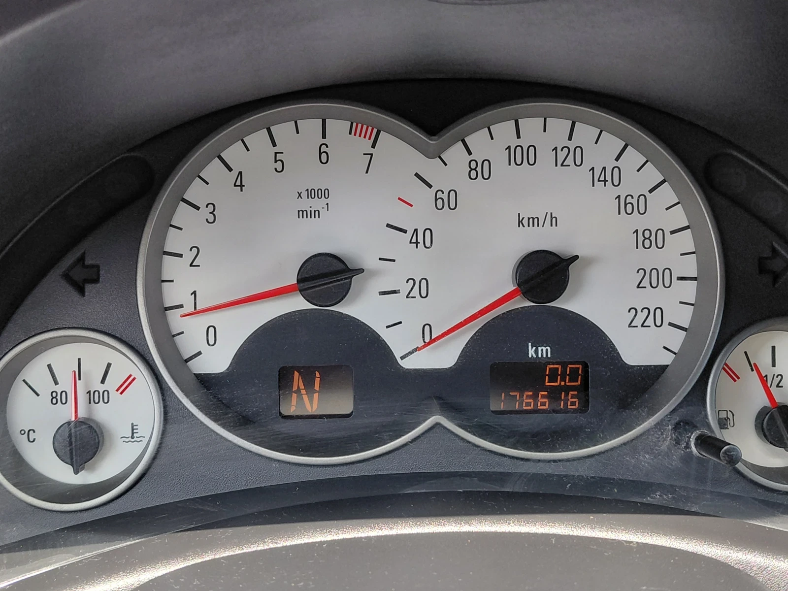 Opel Corsa C, снимка 5 - Автомобили и джипове - 54820414