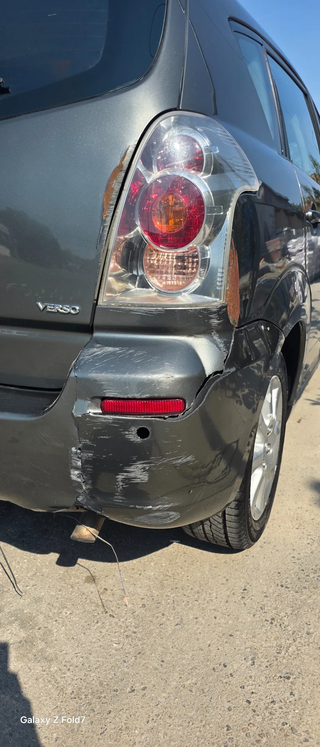 Toyota Corolla verso 2.0, снимка 13 - Автомобили и джипове - 56030195