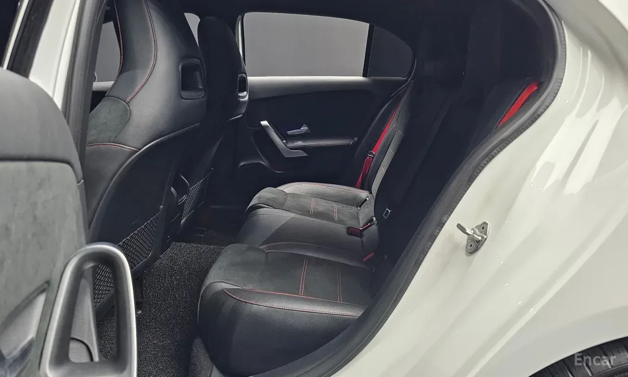 Mercedes-Benz A45 AMG 4MATIC* + BURMESTER* ХЕДЪП* 360КАМЕРА* , снимка 16 - Автомобили и джипове - 56317104