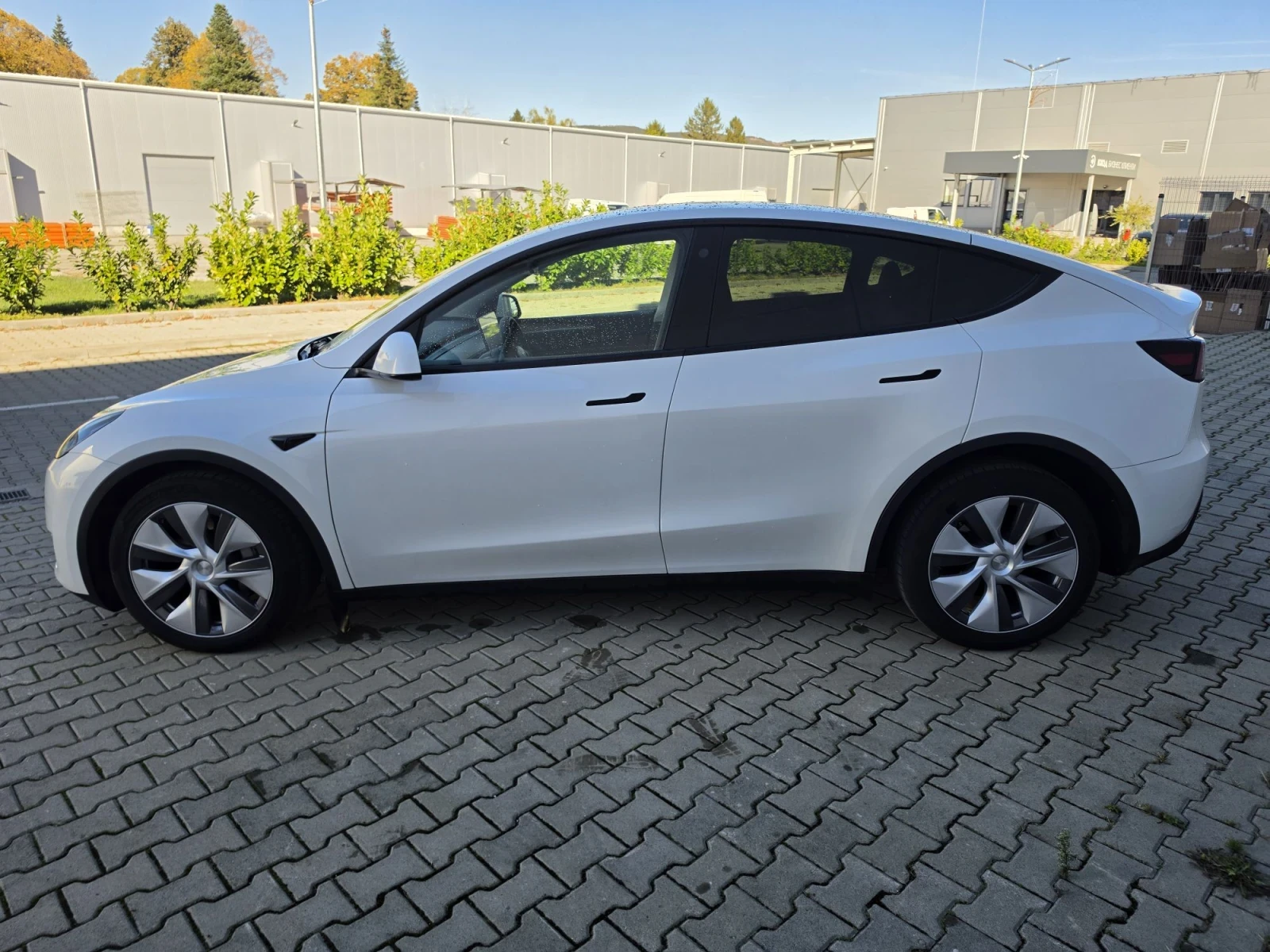 Tesla Model Y LR AWD теглич, снимка 8 - Автомобили и джипове - 56722561
