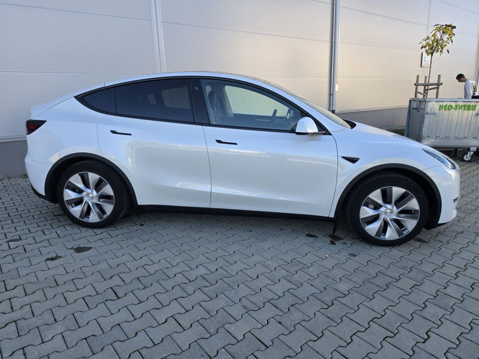Tesla Model Y LR AWD теглич, снимка 4 - Автомобили и джипове - 56722561
