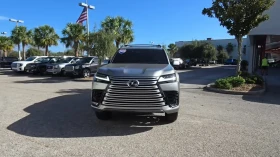     Lexus LX 600 Luxury, 7 