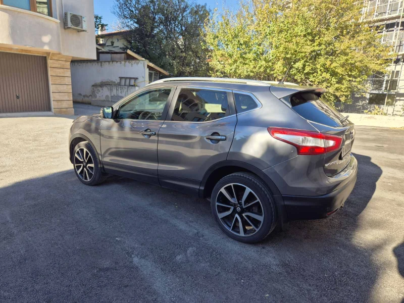 Nissan Qashqai, снимка 1 - Автомобили и джипове - 47977428