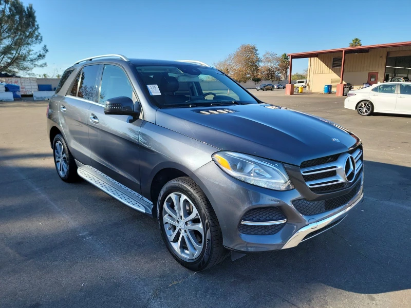 Mercedes-Benz GLE 350 4MATIC* Harman/Kardon* Lane Assist* Keyless, снимка 3 - Автомобили и джипове - 48275152