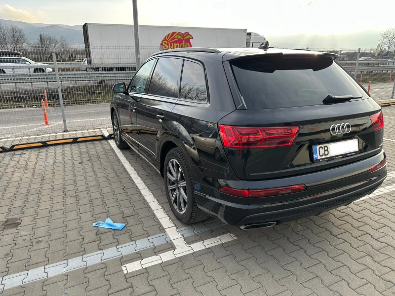 Audi Q7 S-line Панорама 149х.км+ Пълна СЕРВИЗНА ИСТОРИЯ, снимка 4 - Автомобили и джипове - 48951940