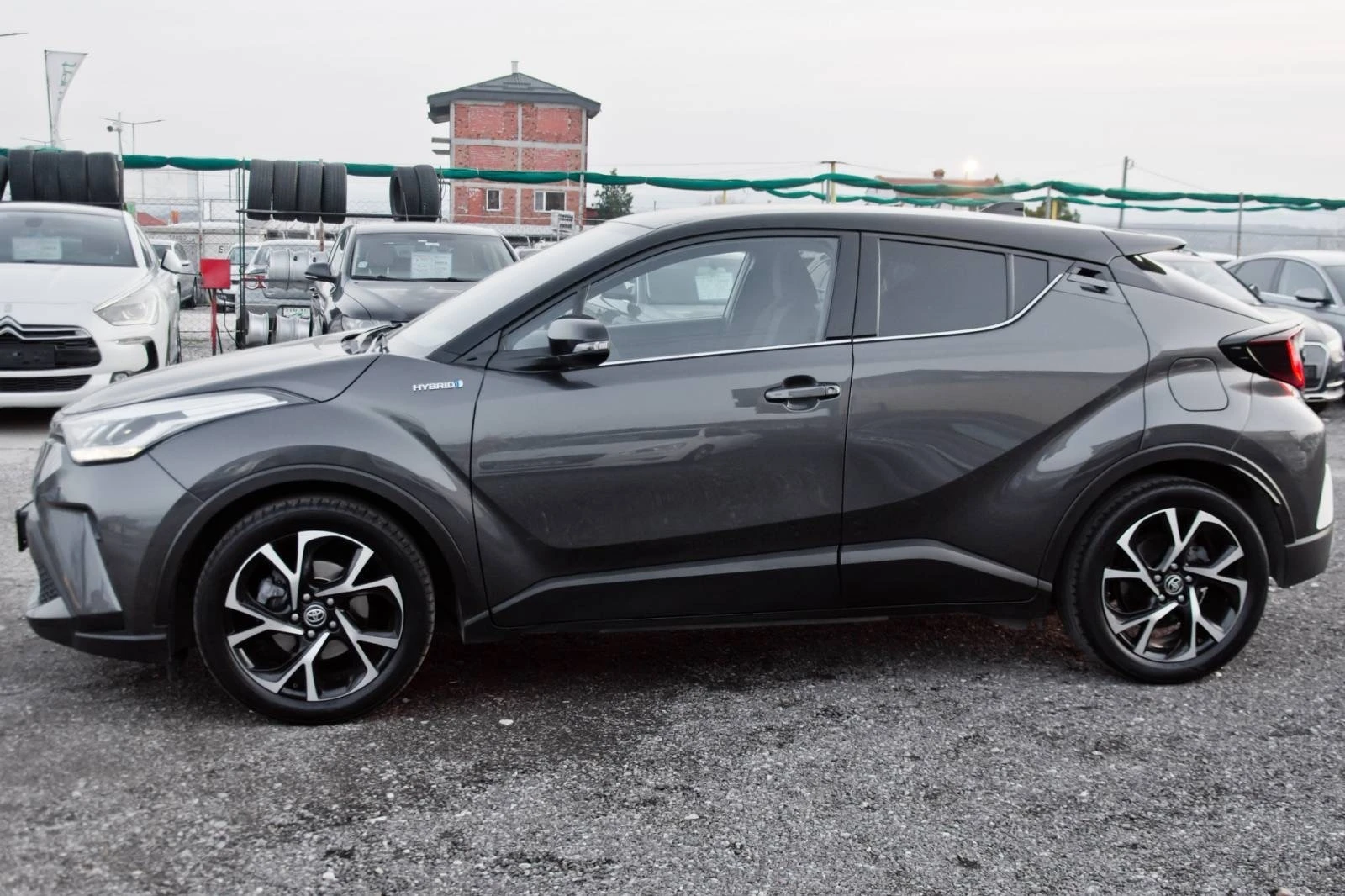 Toyota C-HR 2.0HYBRID - изображение 5