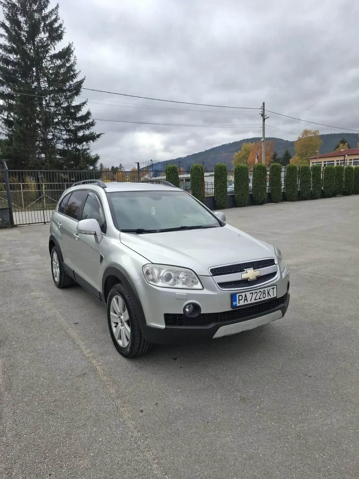 Chevrolet Captiva 2.0VCDI 150к.с 4Х4 7 МЕСТЕН АВТОМАТИК  - изображение 2