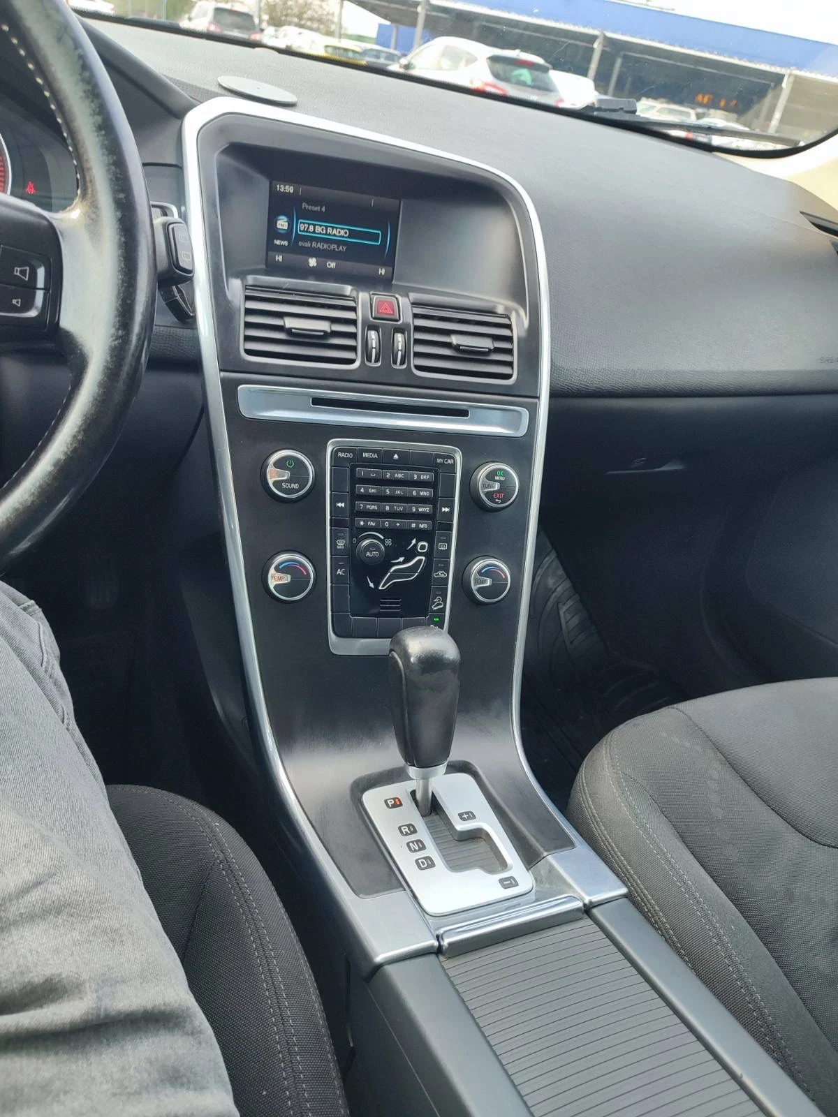 Volvo XC60 2.4 D AWD D3 | Mobile.bg � ����������� 12