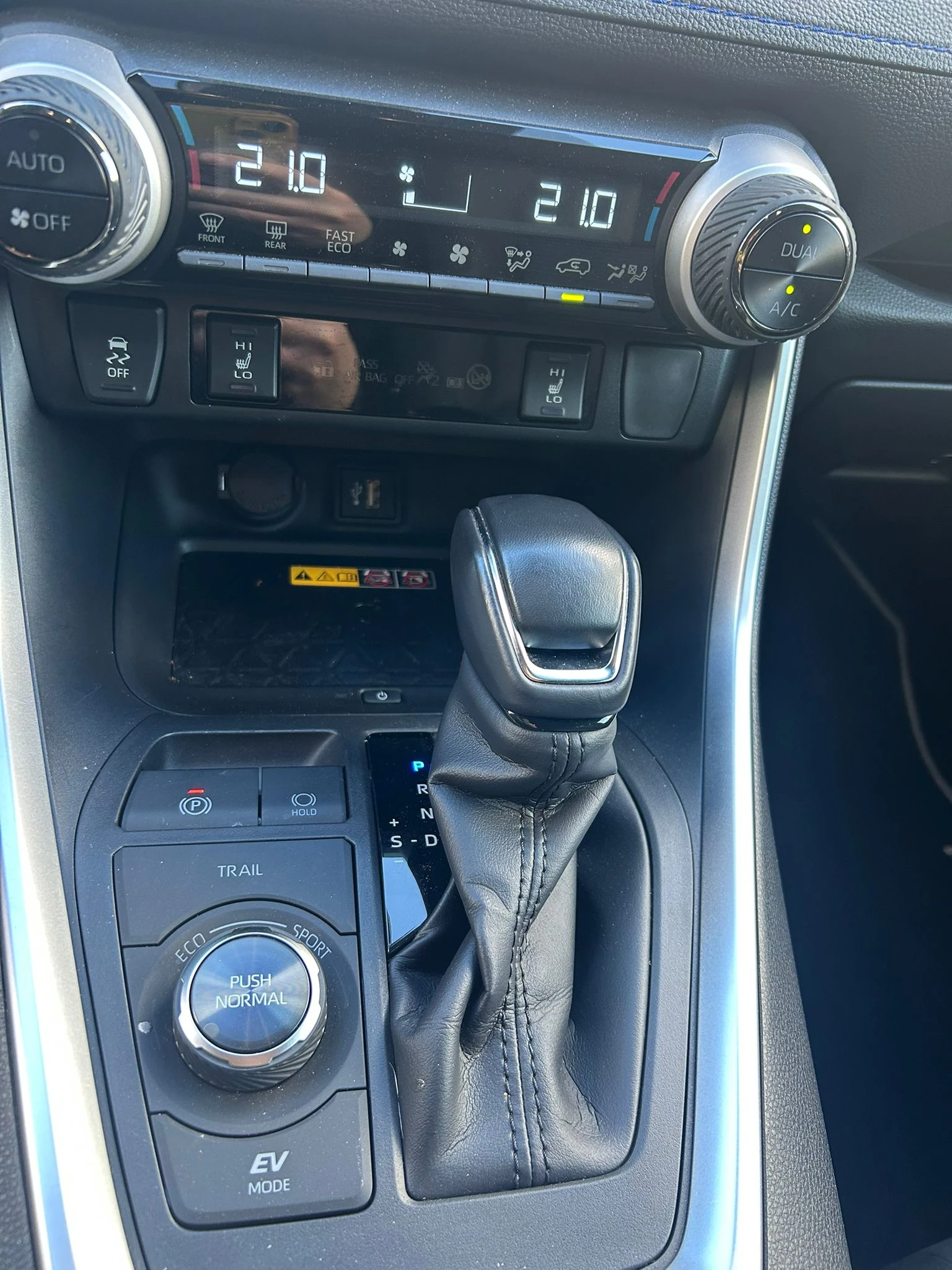 Toyota Rav4 2.5 HEV STYLE AWD  SELECTION ������� ! ! ! | Mobile.bg � ����������� 11