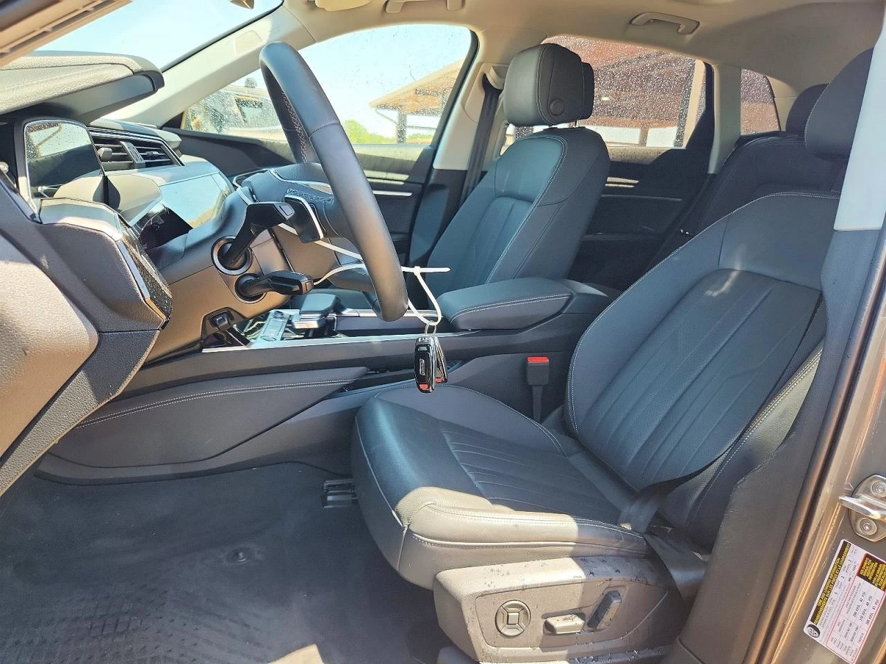 Audi Q8 E-Tron Premium Plus, снимка 7 - Автомобили и джипове - 54744873