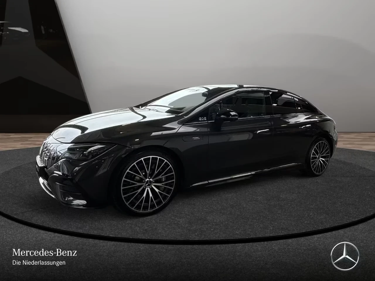 Mercedes-Benz EQE 43 AMG 4M Prem+ HyperScr AIR 360 DIST PANO HUD W/P, снимка 3 - Автомобили и джипове - 54883346