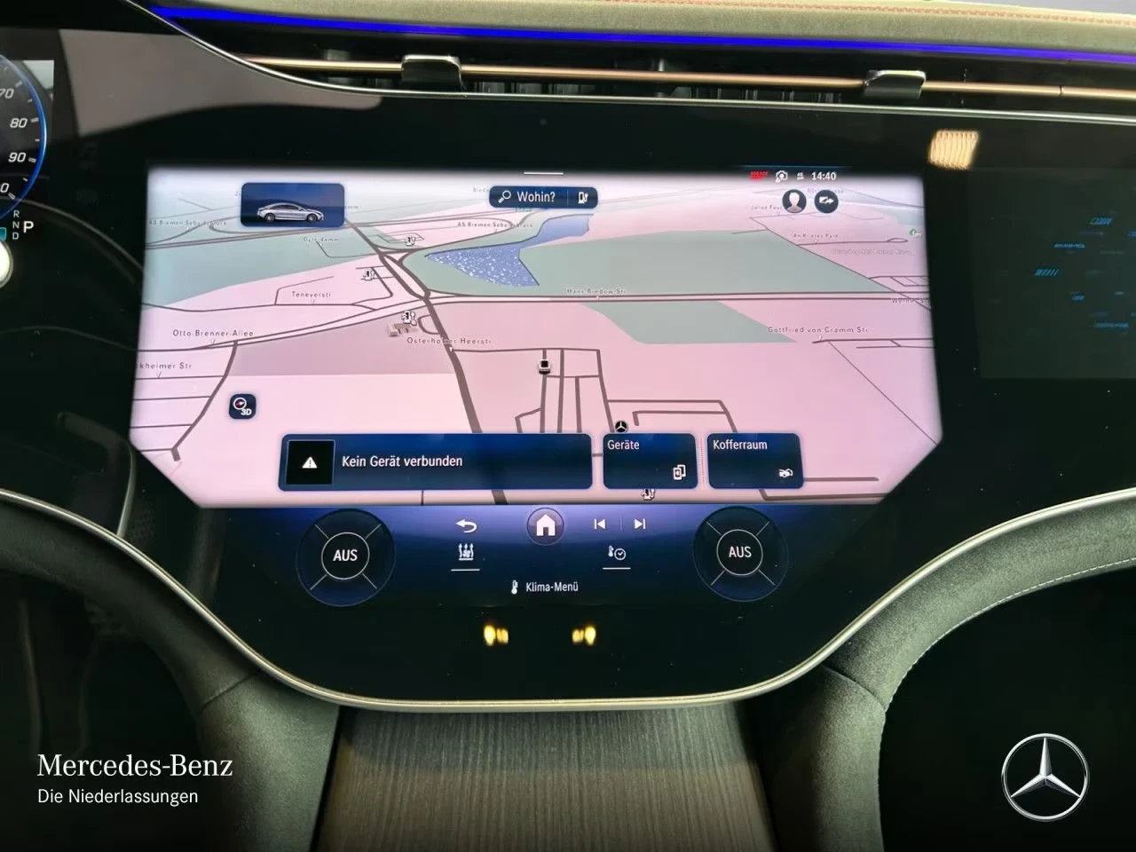 Mercedes-Benz EQE 43 AMG 4M Prem+ HyperScr AIR 360 DIST PANO HUD W/P, снимка 12 - Автомобили и джипове - 54883346
