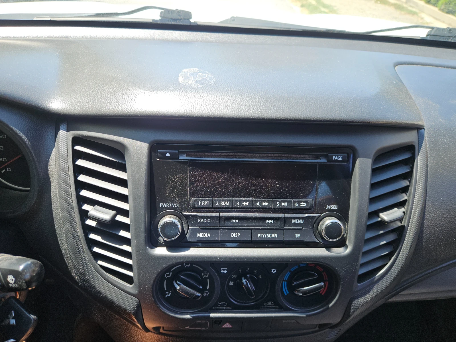 Mitsubishi L200 2.0 ТД 4х4 2018 Г., снимка 4 - Автомобили и джипове - 55502582