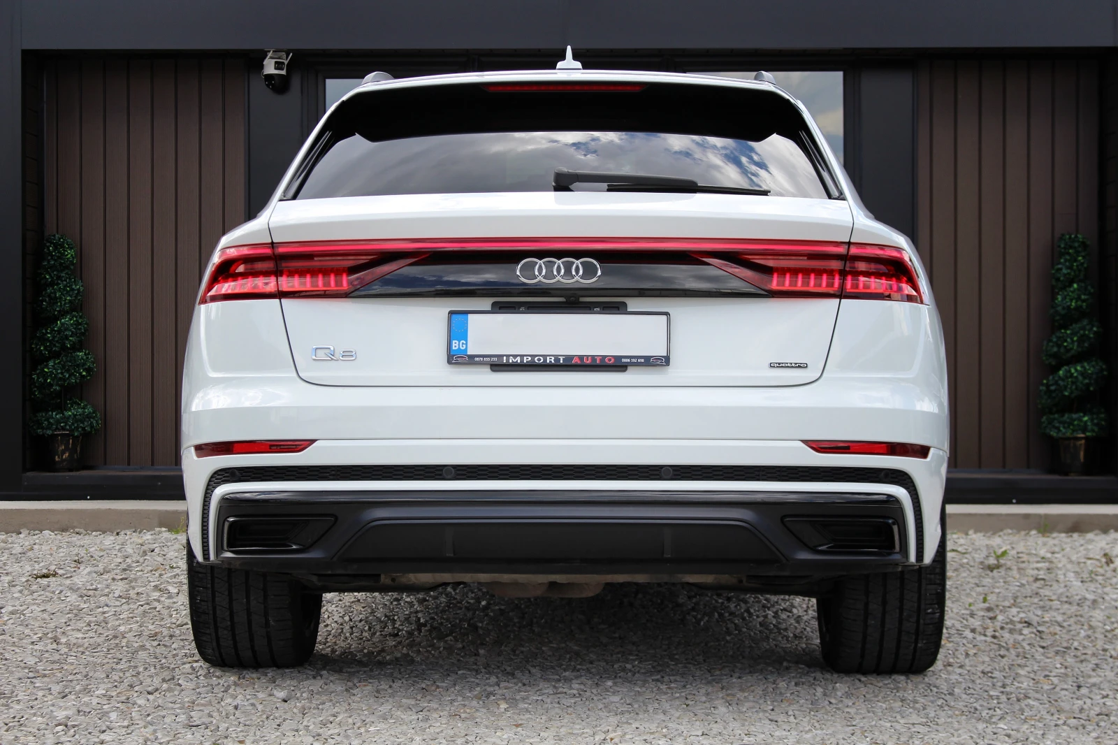 Audi Q8 55TFSI* S-LINE* BLACK OPTICS* BANG&OLUFSEN* 360, снимка 5 - Автомобили и джипове - 55559251