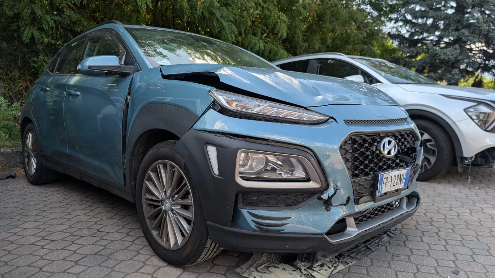 Hyundai Kona 1.0i, снимка 3 - Автомобили и джипове - 55604380