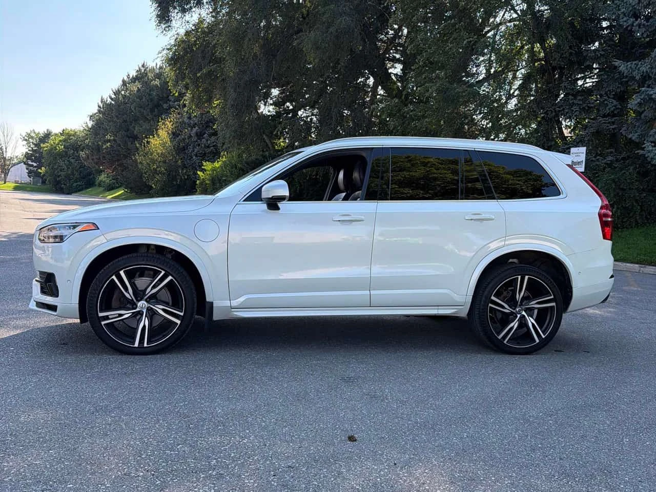 Volvo Xc90 T8 R Design  CARFAX, снимка 2 - Автомобили и джипове - 55681376