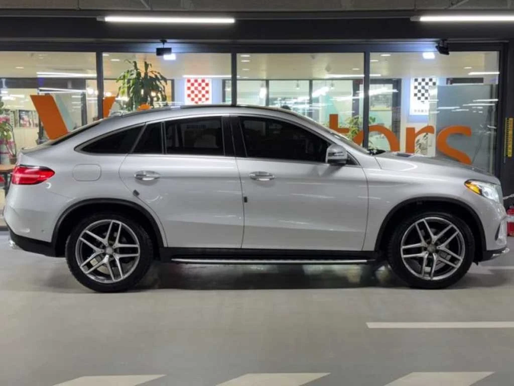 Mercedes-Benz GLE 350 D * AMG * COUPE * 360 * AIRMATIC * TV * ПАНОРАМА *, снимка 3 - Автомобили и джипове - 56019063