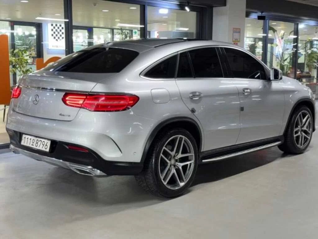 Mercedes-Benz GLE 350 D * AMG * COUPE * 360 * AIRMATIC * TV * ПАНОРАМА *, снимка 4 - Автомобили и джипове - 56019063