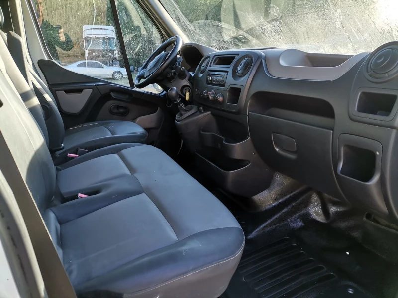 Renault Master 2.3 дси, снимка 9 - Бусове и автобуси - 47990432